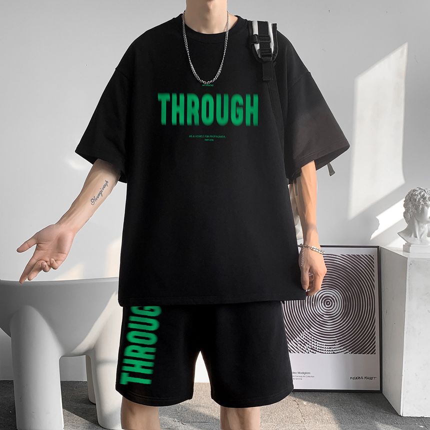 POSI - Set: T-shirt met korte mouwen en belettering + korte broek