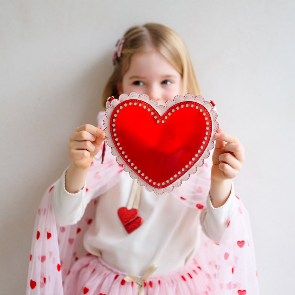 Køb Mimi & Lula Taske Med Rem - Scalloped Heart Valentines