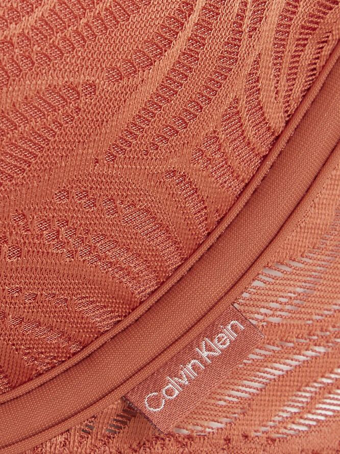 Calvin Klein LIGHTLY LINED DEMI Btq
