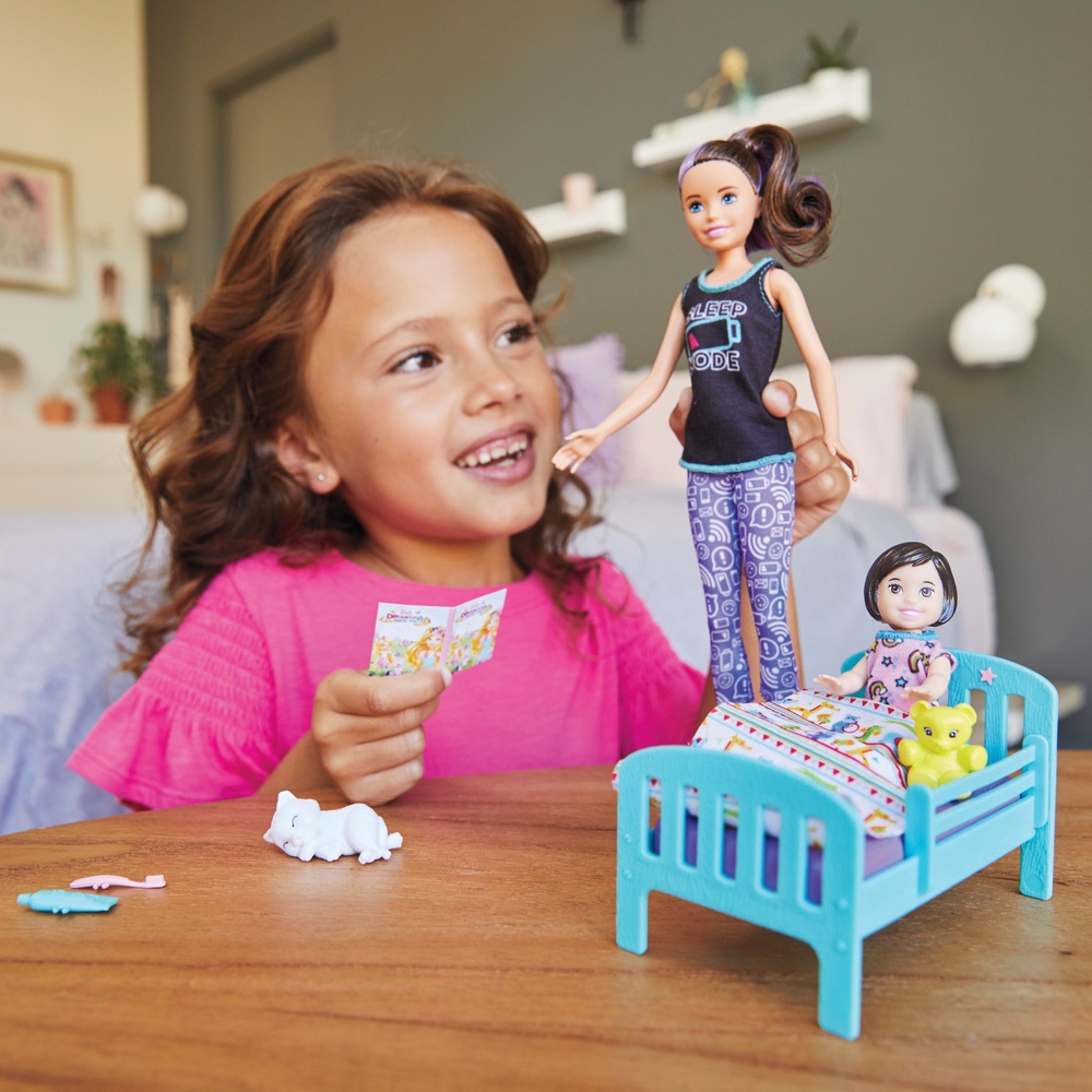 Barbie Skipper Babysitter-Spielset mit Puppe und Zubehör