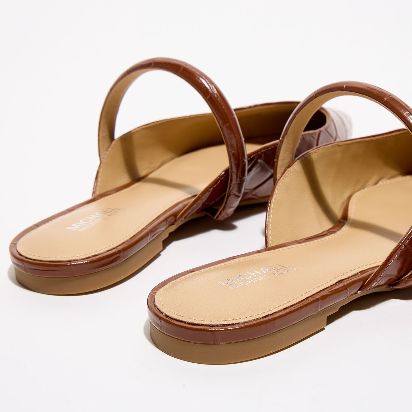 Michael Kors Chaussures Mules en Cuir Jessa camel