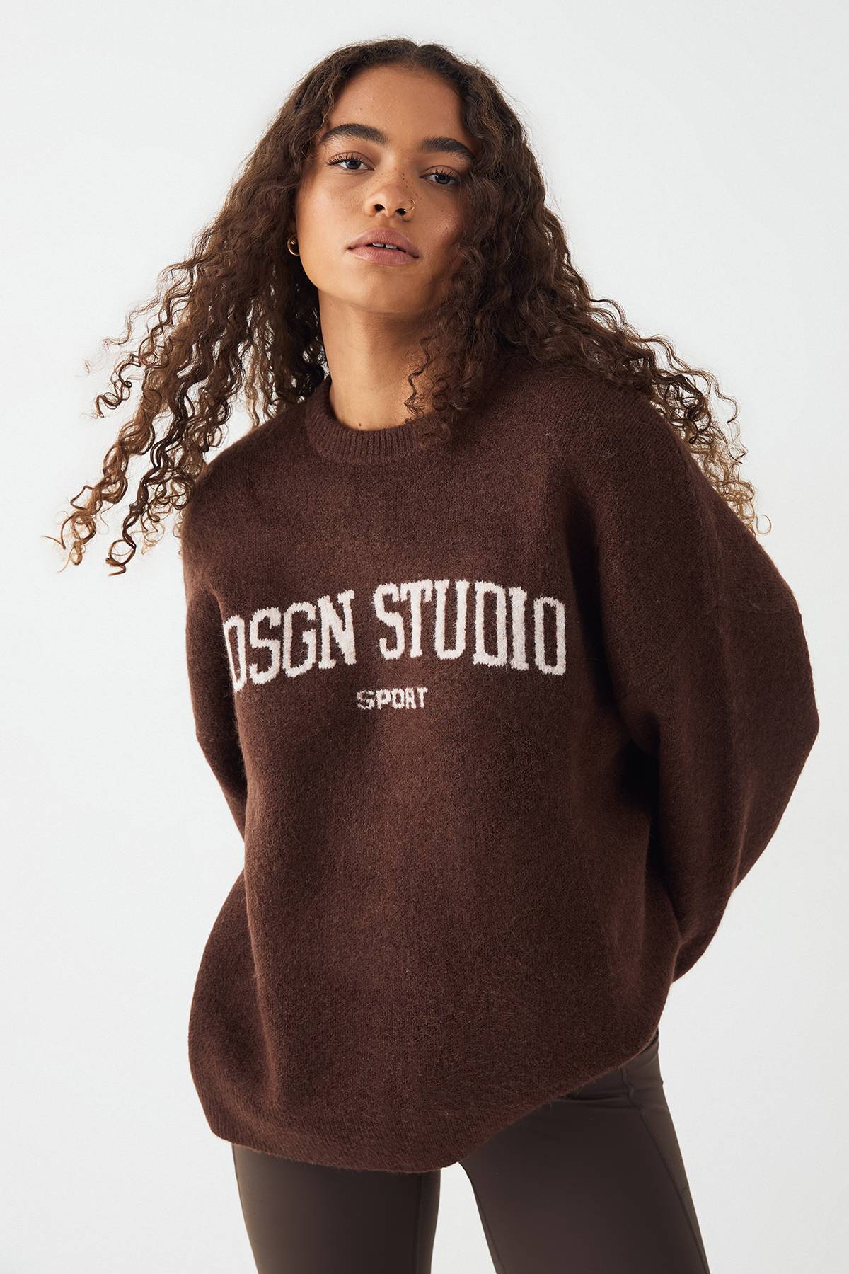synthétiquell Tricoté Oversize Col Rond DSGN Studio