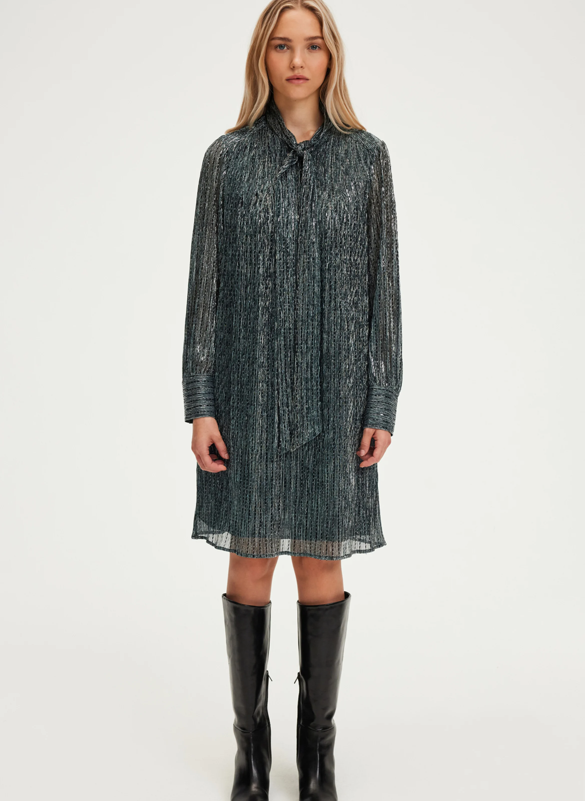 SHIRLEY - Robe courte à col lavallière | Bleu
