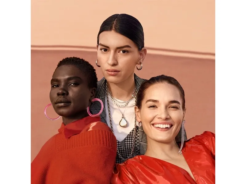 Bobbi Brown Bobbi Brown, Skin Longwear, Paraben-Free, Matte Finish, Liquid Foundation, C-046, Cool Beige, SPF 20, 40 ml For Women