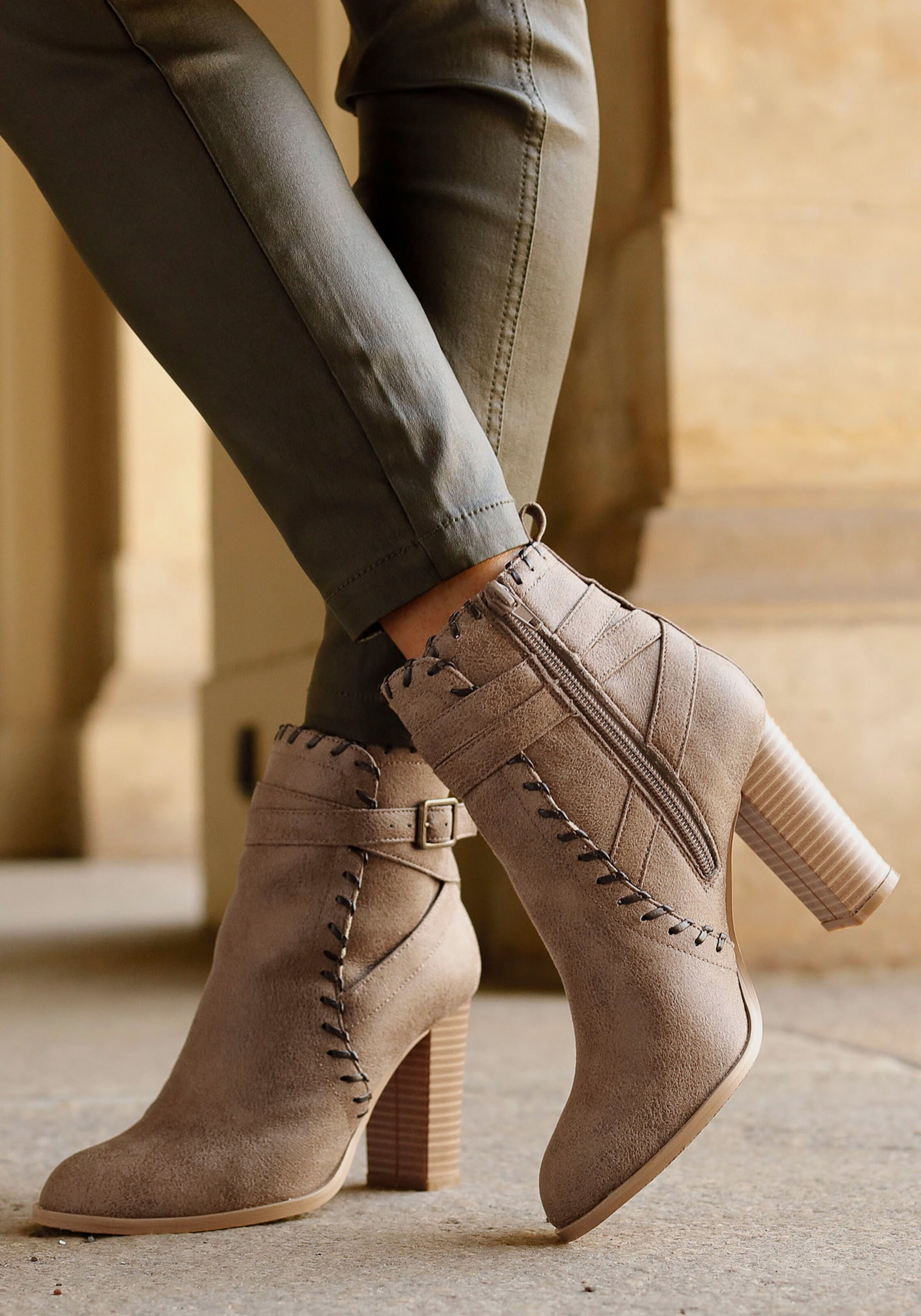 High-Heel-Stiefelette