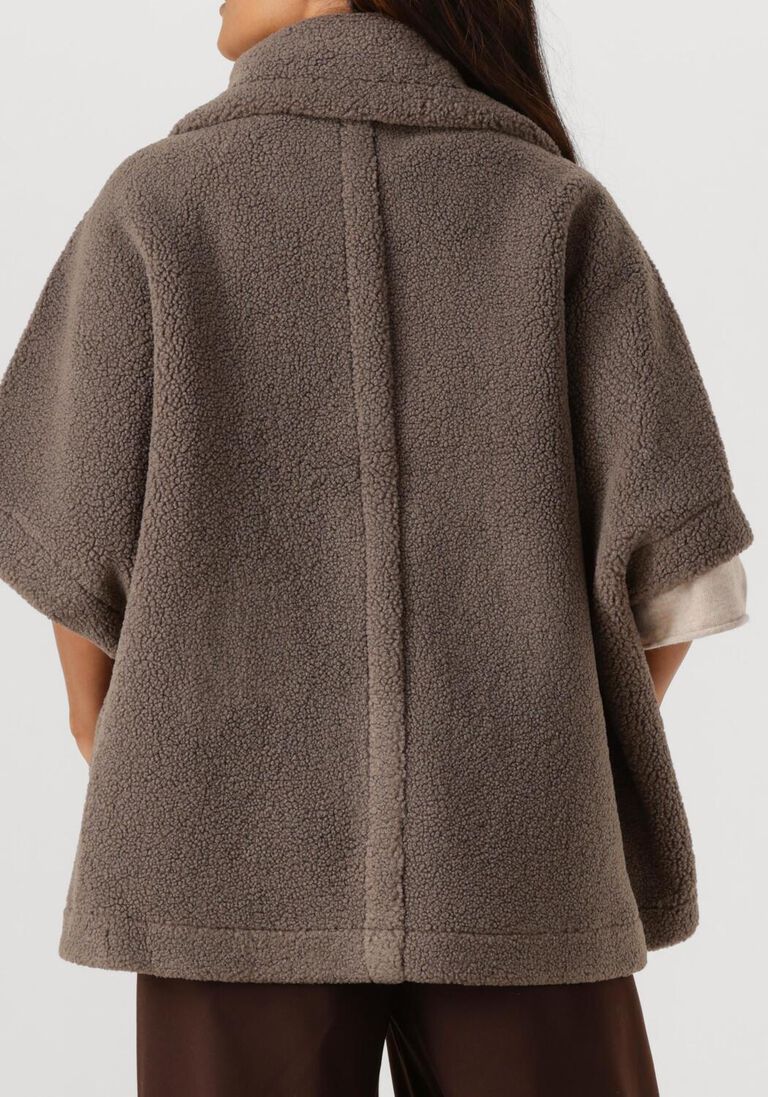 taupe knit-ted vest tam