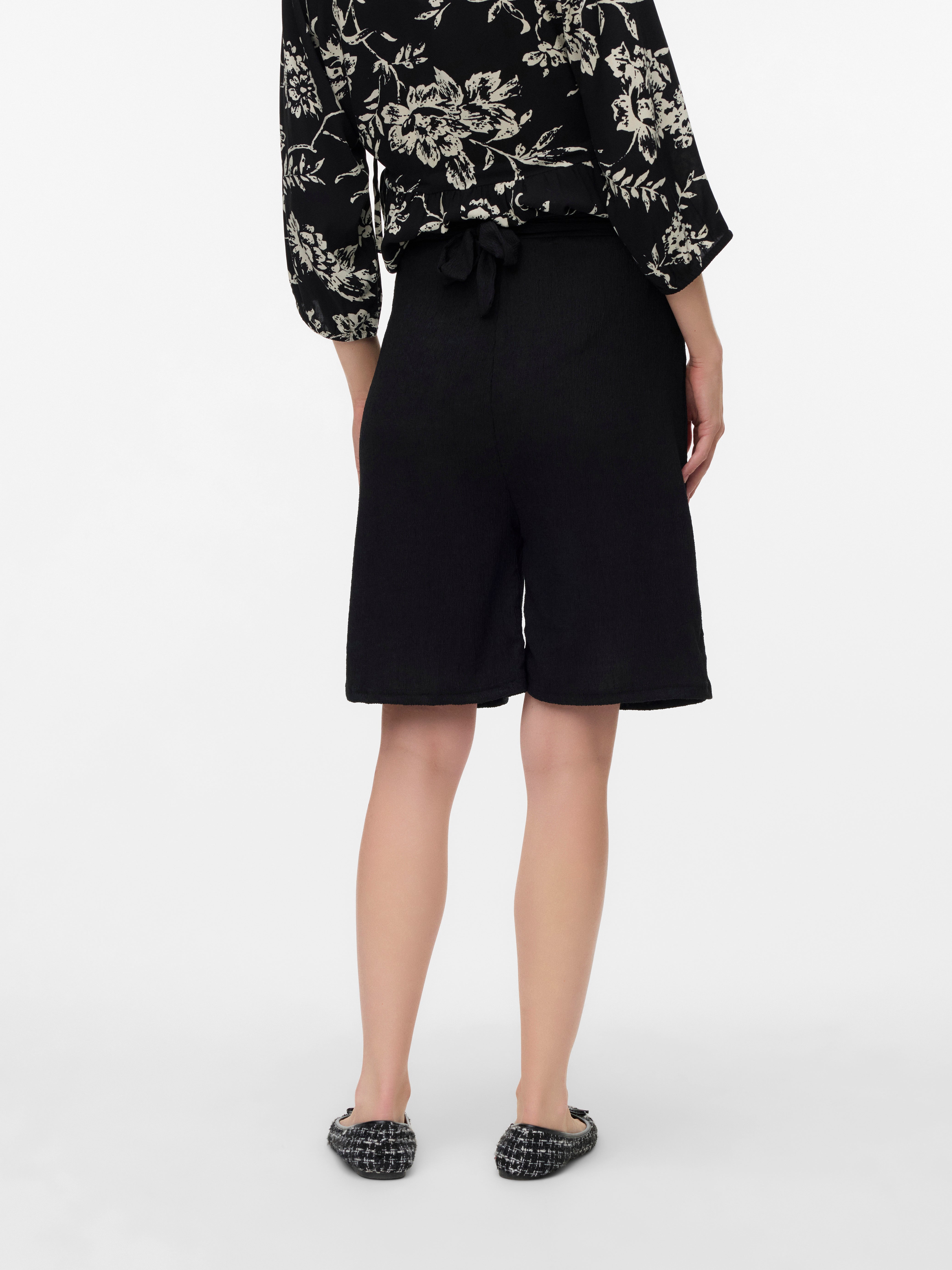 Regular fit High rise Shorts