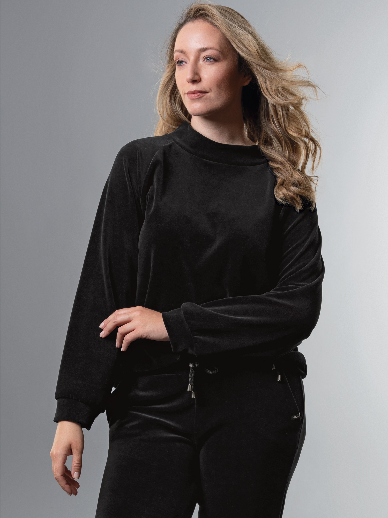 Nicki Pullover mit Kordelzug Schwarz