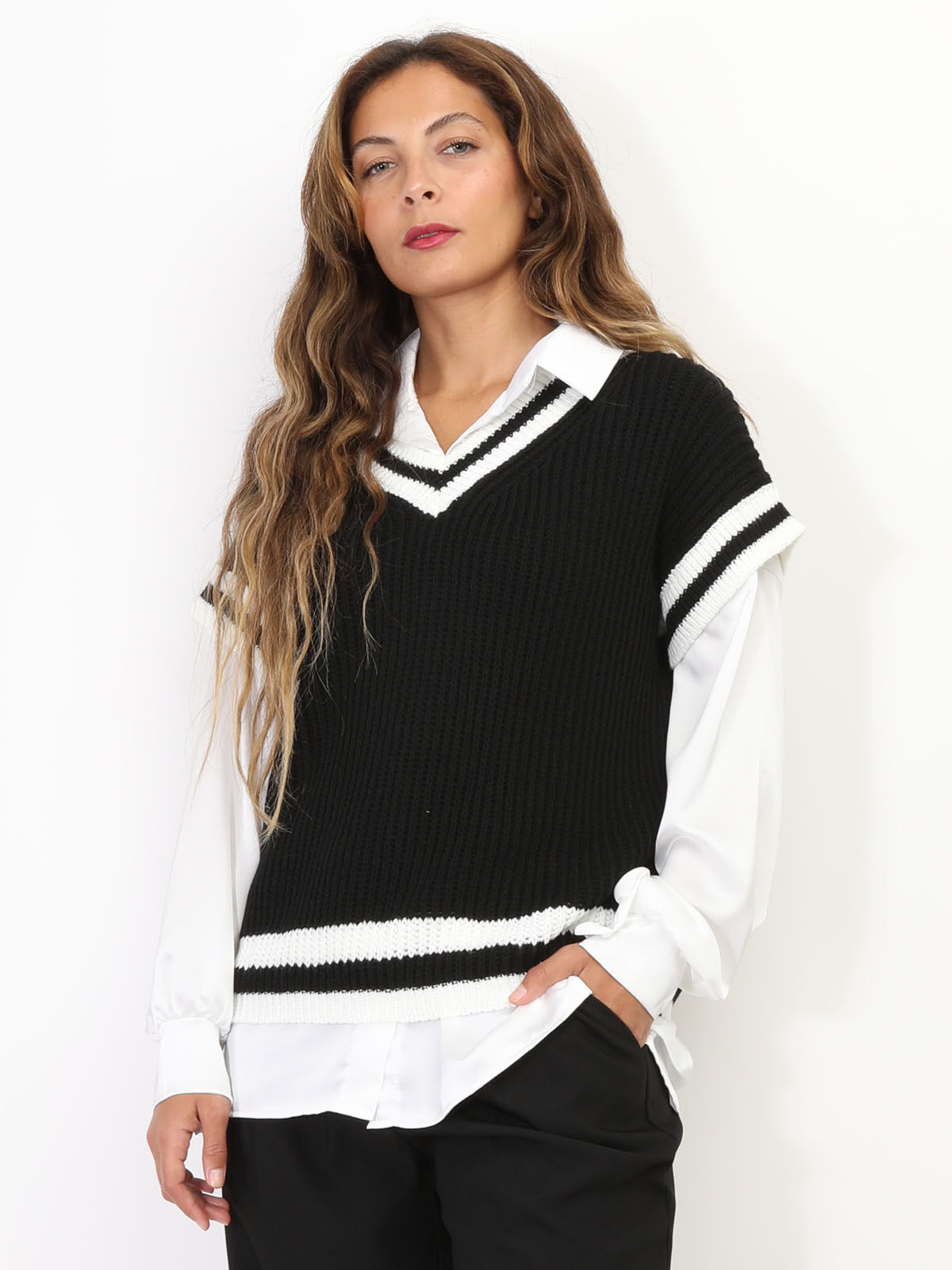 Pull universitaire manches courtes- Noir