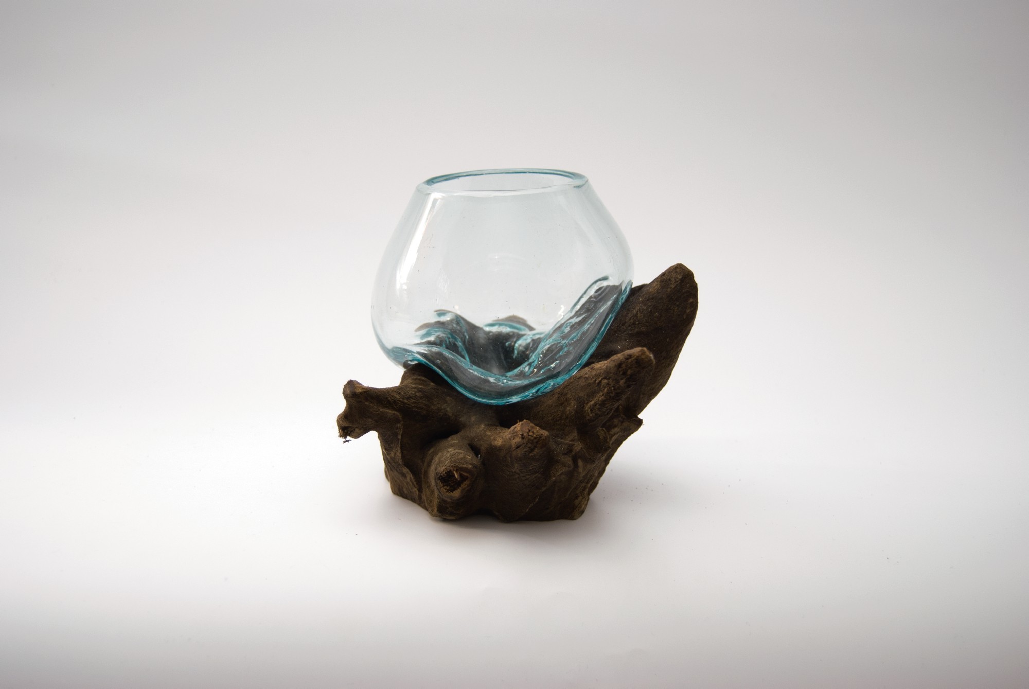 Glasvase aus Wurzelholz, B ca. 20 cm, H ca. 20 cm, T ca. 20 cm von fischer's lagerhaus