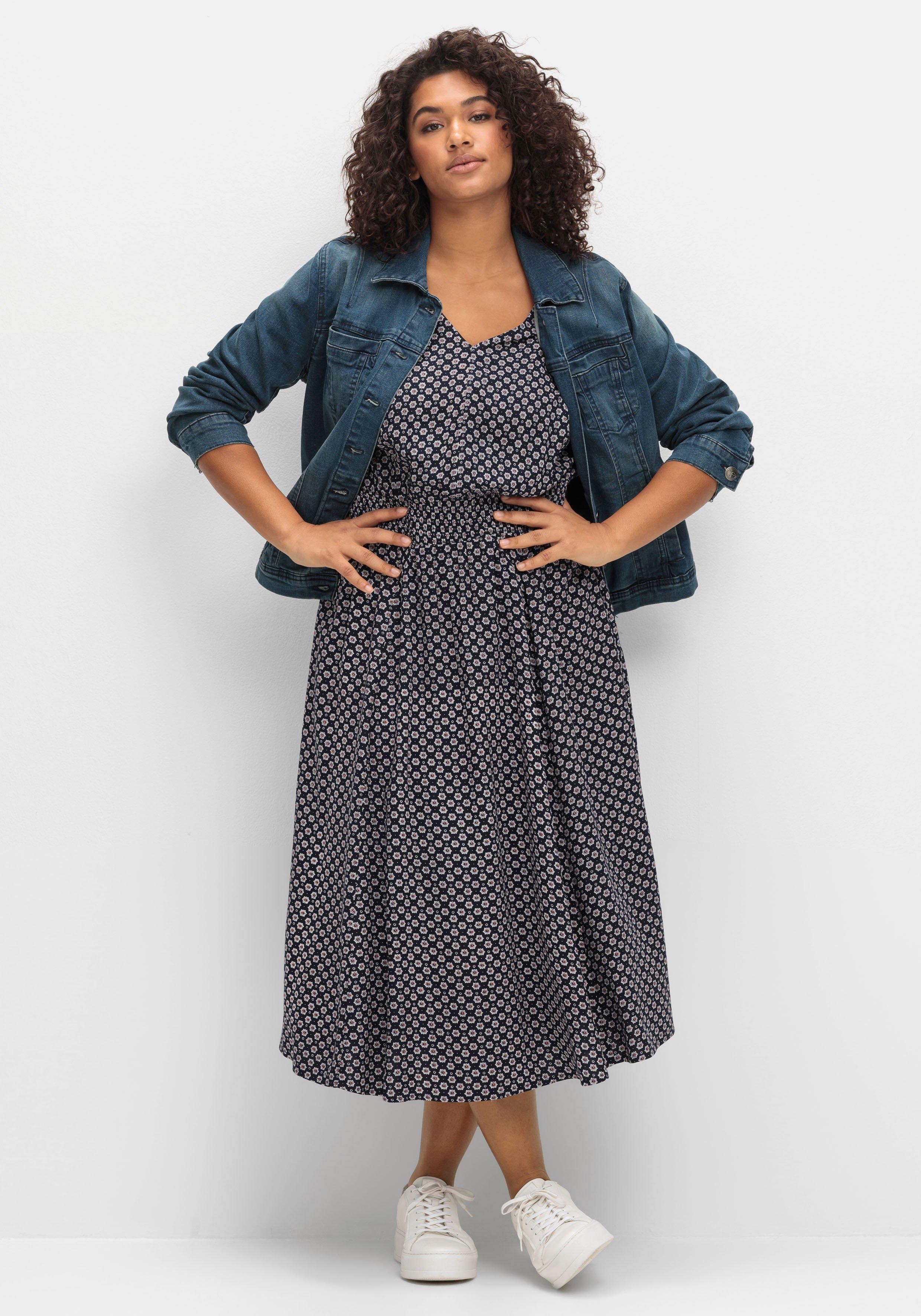 Kleid mit Blumenprint und Smokbund