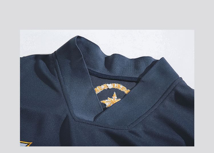 Yelmenor - T-shirt met korte mouwen, V-hals en letters