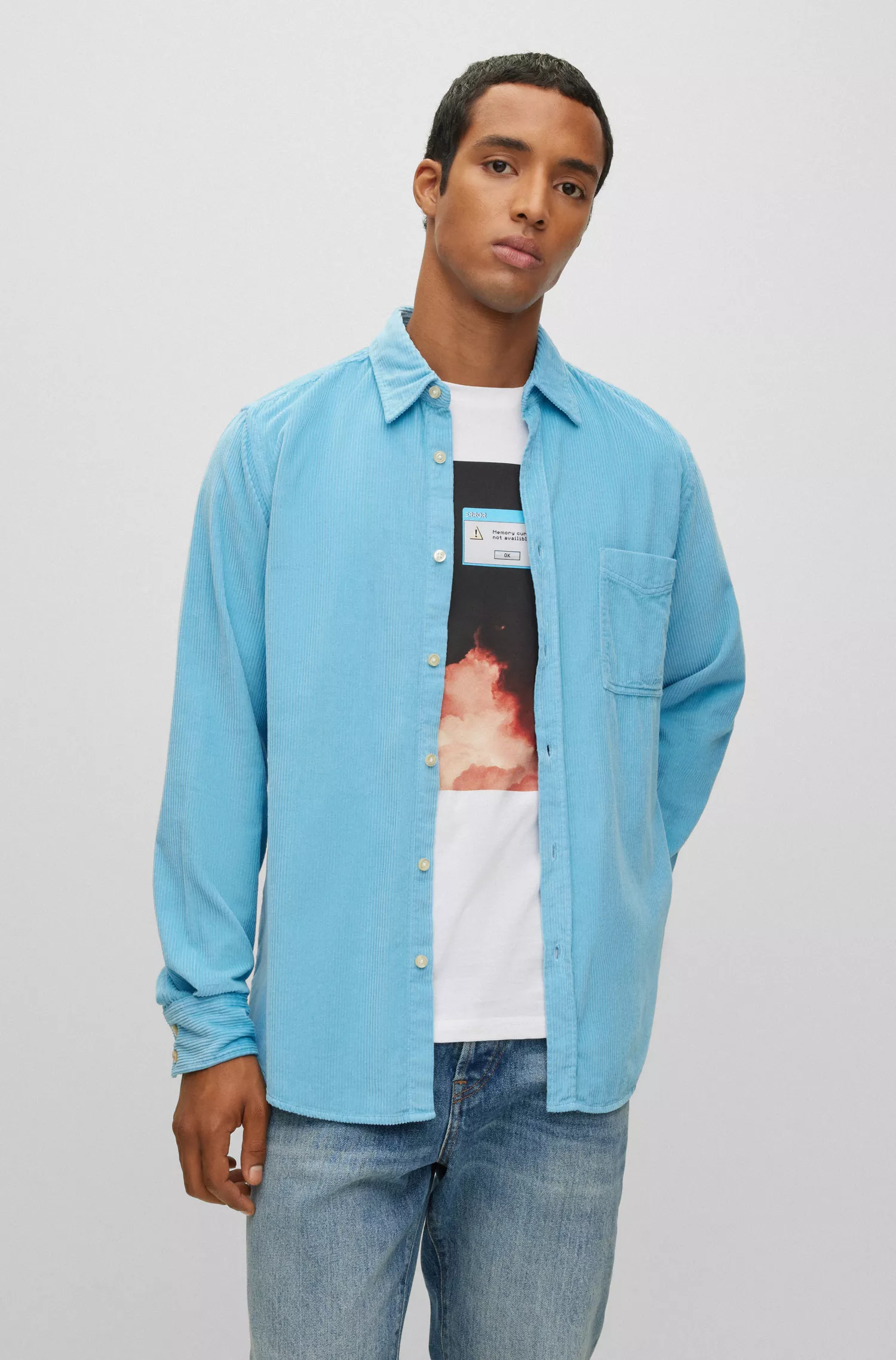 Camisa BOSS laranja, corte regular, em veludo cotelê de algodão.