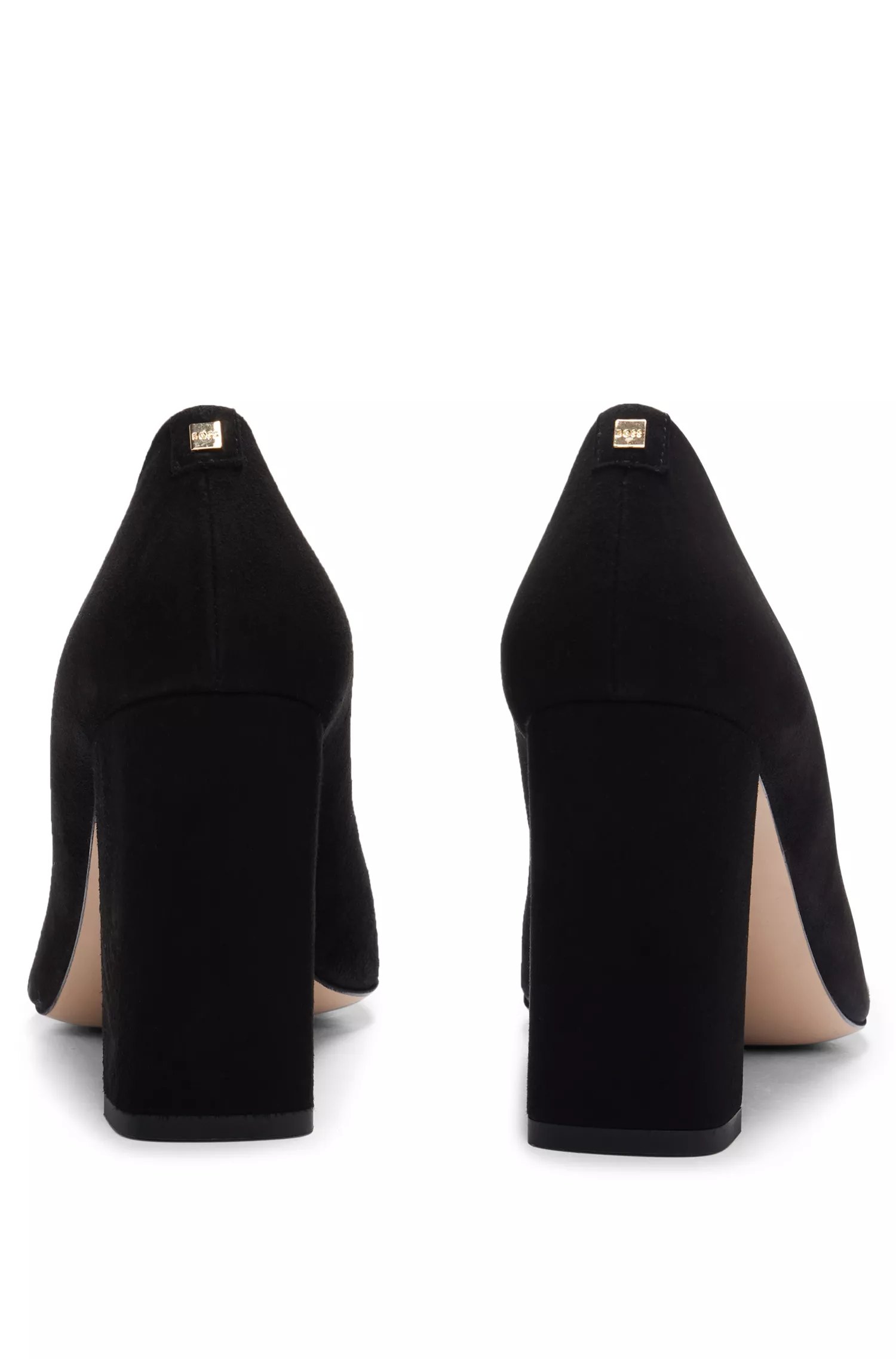 Sapatos de salto bloco preto BOSS em camurça com bico fino.