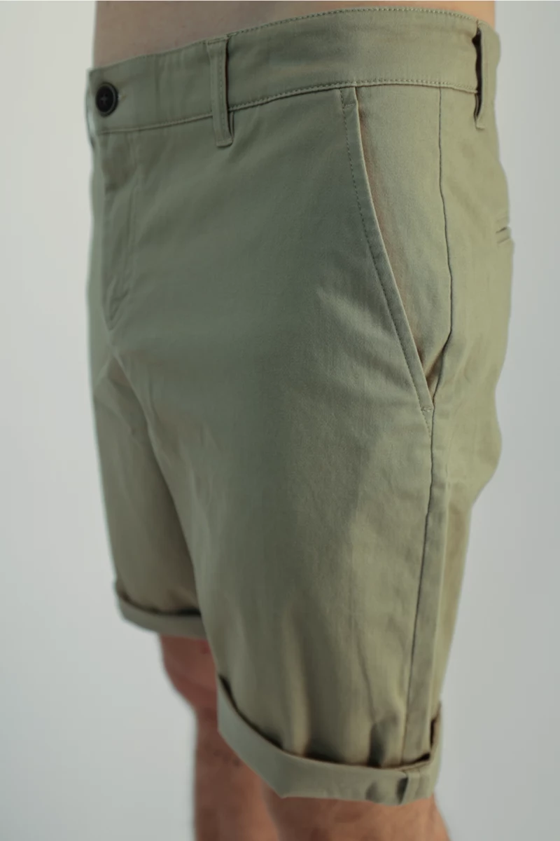 BEACH MOUNTAIN Herren Short