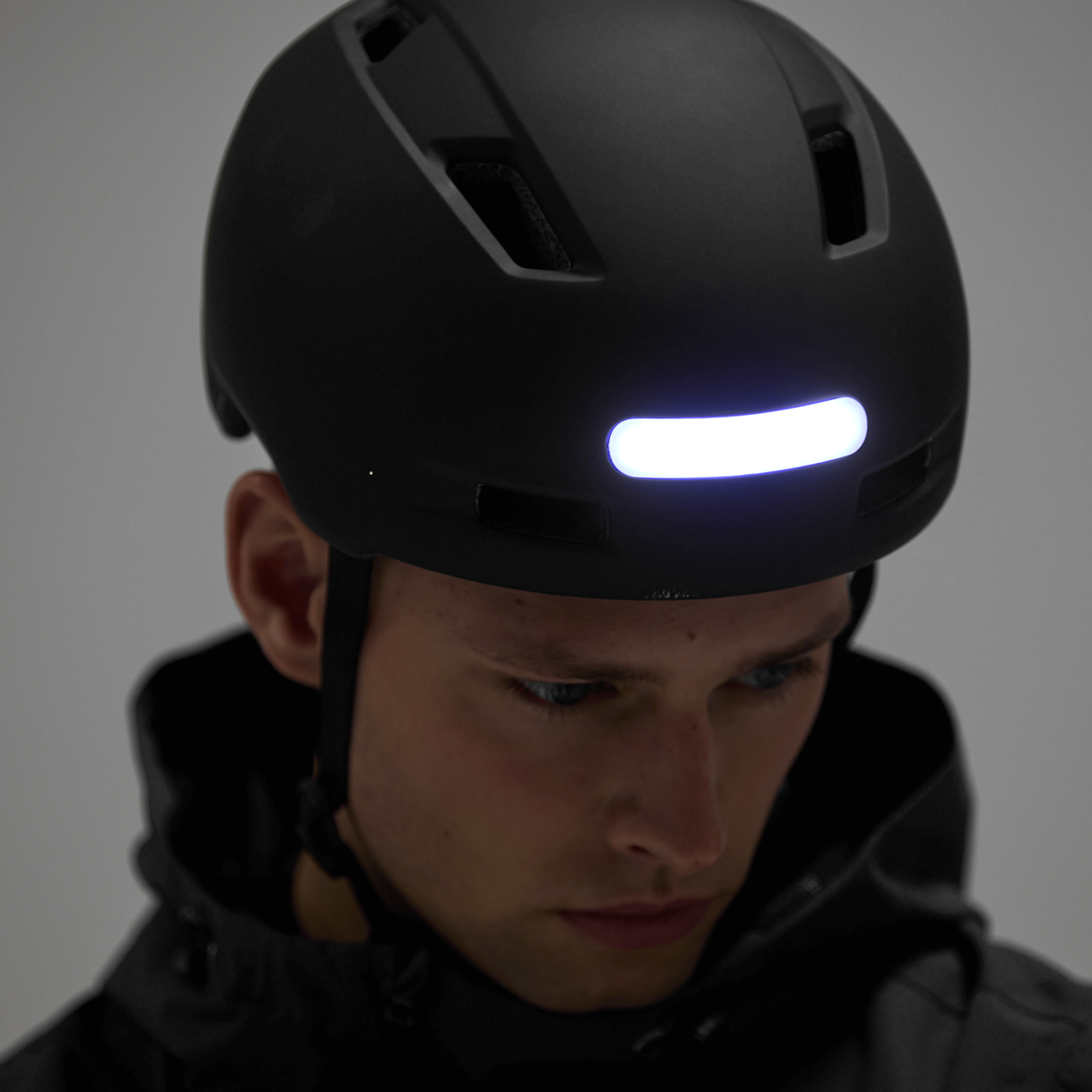 Endurance Alessandro LED Urban Helmet - Sykkelhjelmer