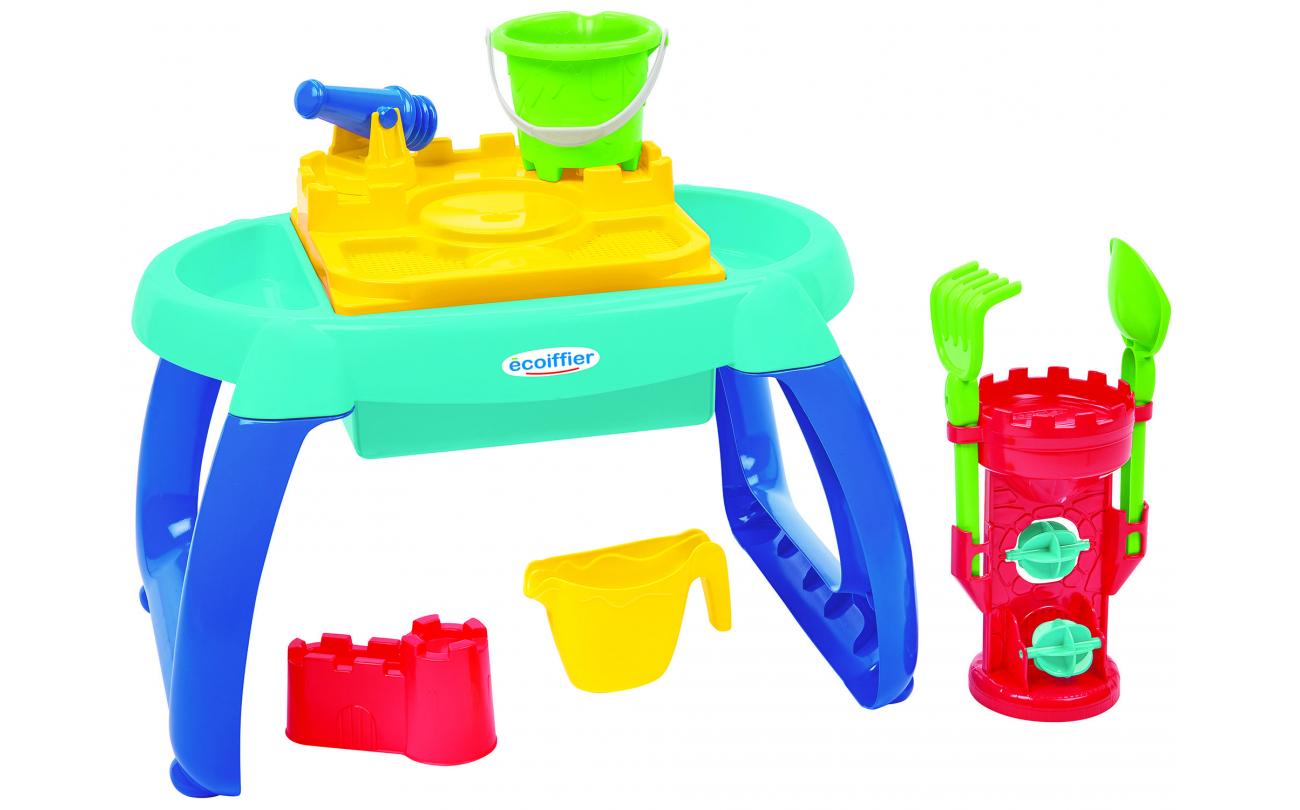 Zand- en watertafel met accessoires