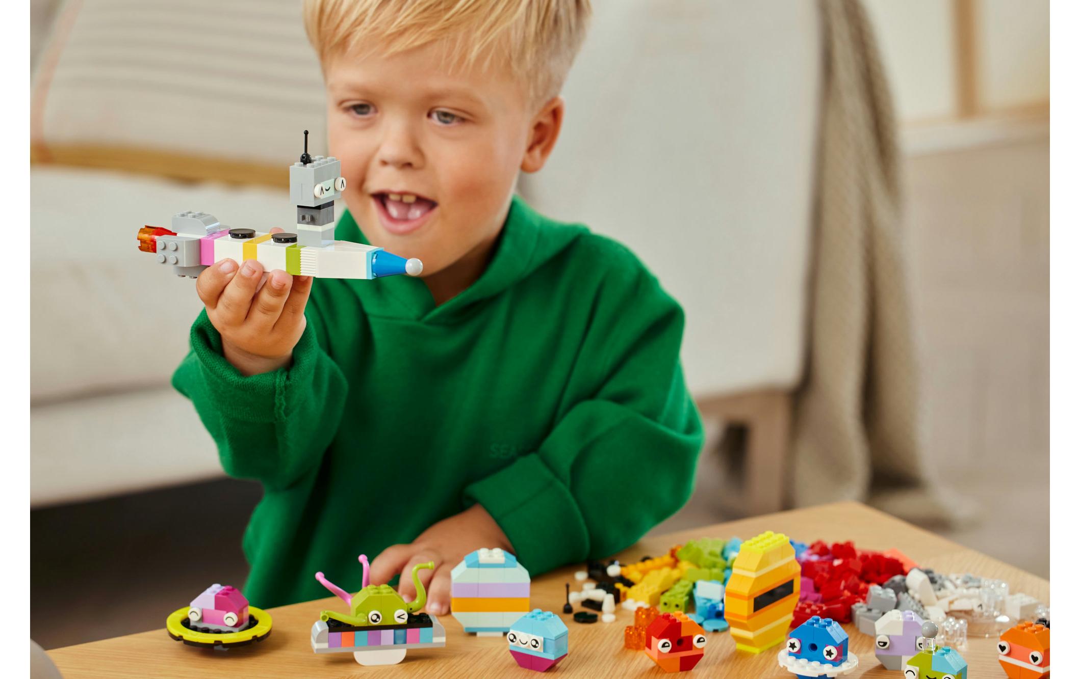 Classic Kreative Weltraumplaneten 11037LEGO Weltraumspielzeug und Sonnensystem zum Selberbauen