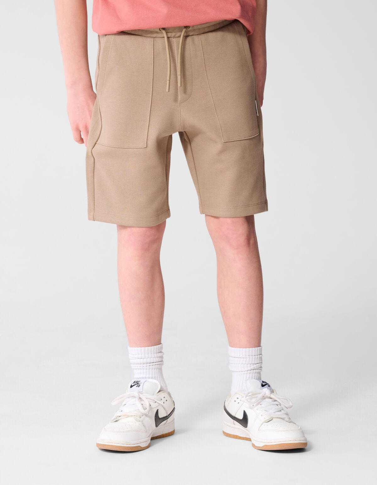 Pocket Short Taupe