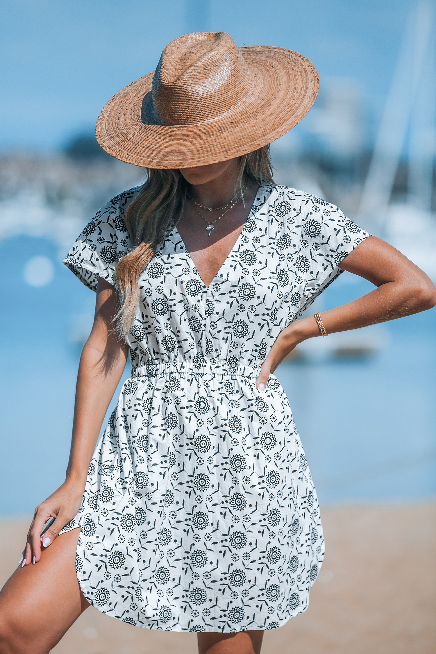 Robe cover up en pur coton mini à manches courtes à fleurs