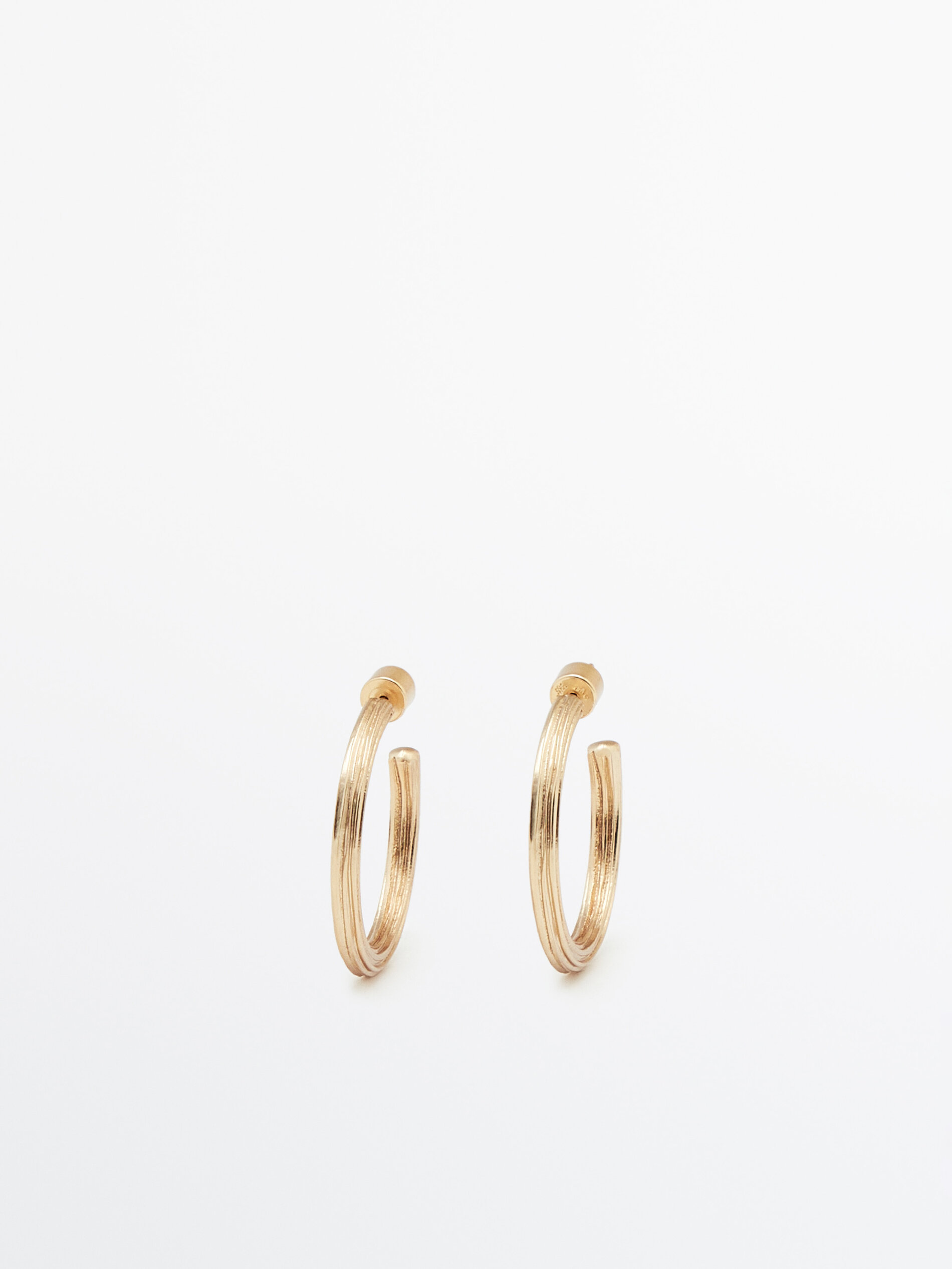 Pendientes aros medians textura banho dourado - DORADO