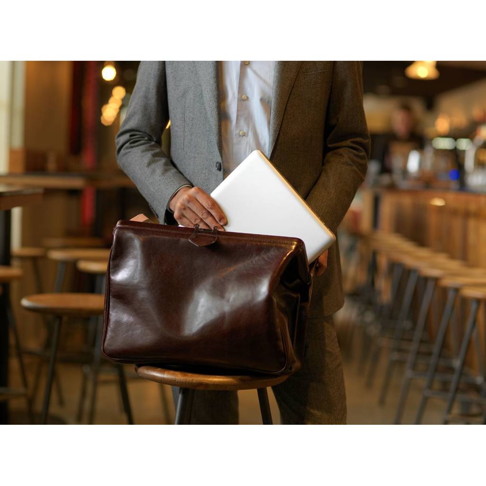 Mutsaers The Classic Aktetas 15.6'' donker bruin