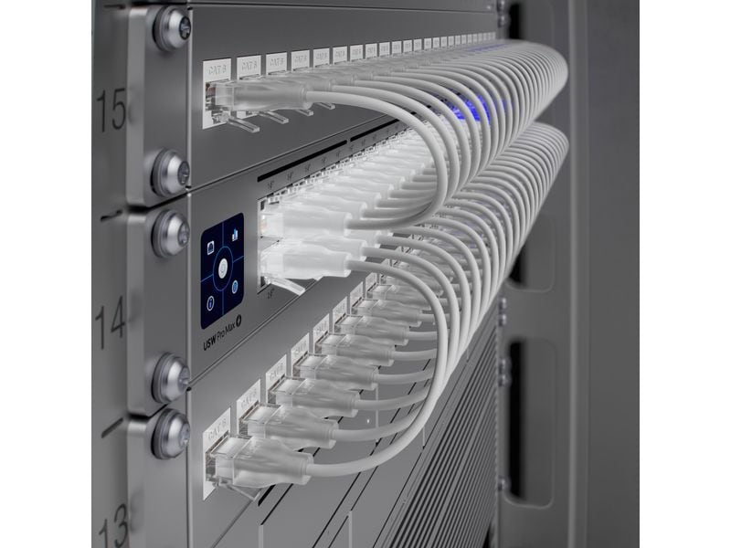 Ubiquiti PoE   Switch UniFi USW-Pro-Max-48-PoE 52 Port Ein Layer-3-Etherlighting-Switch mit 48 Anschlüssen und PoE  -Ausgang mit hoher Leistung