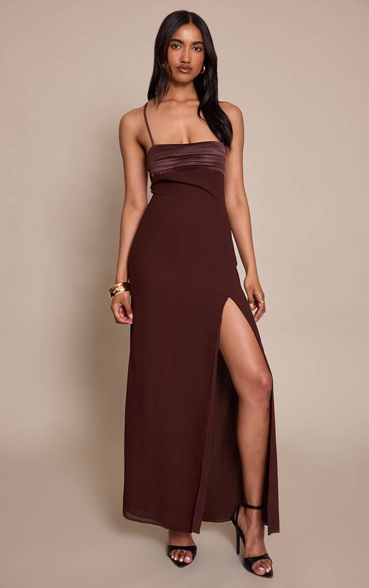 Chocolat Robe Longue En Mousseline Avec Dos Noué