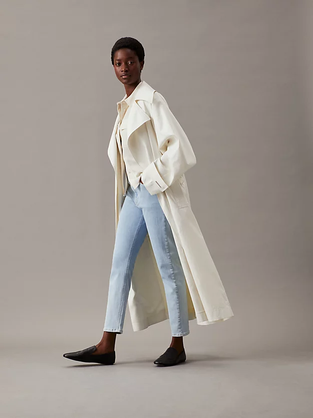 Calça jeans slim de cintura média