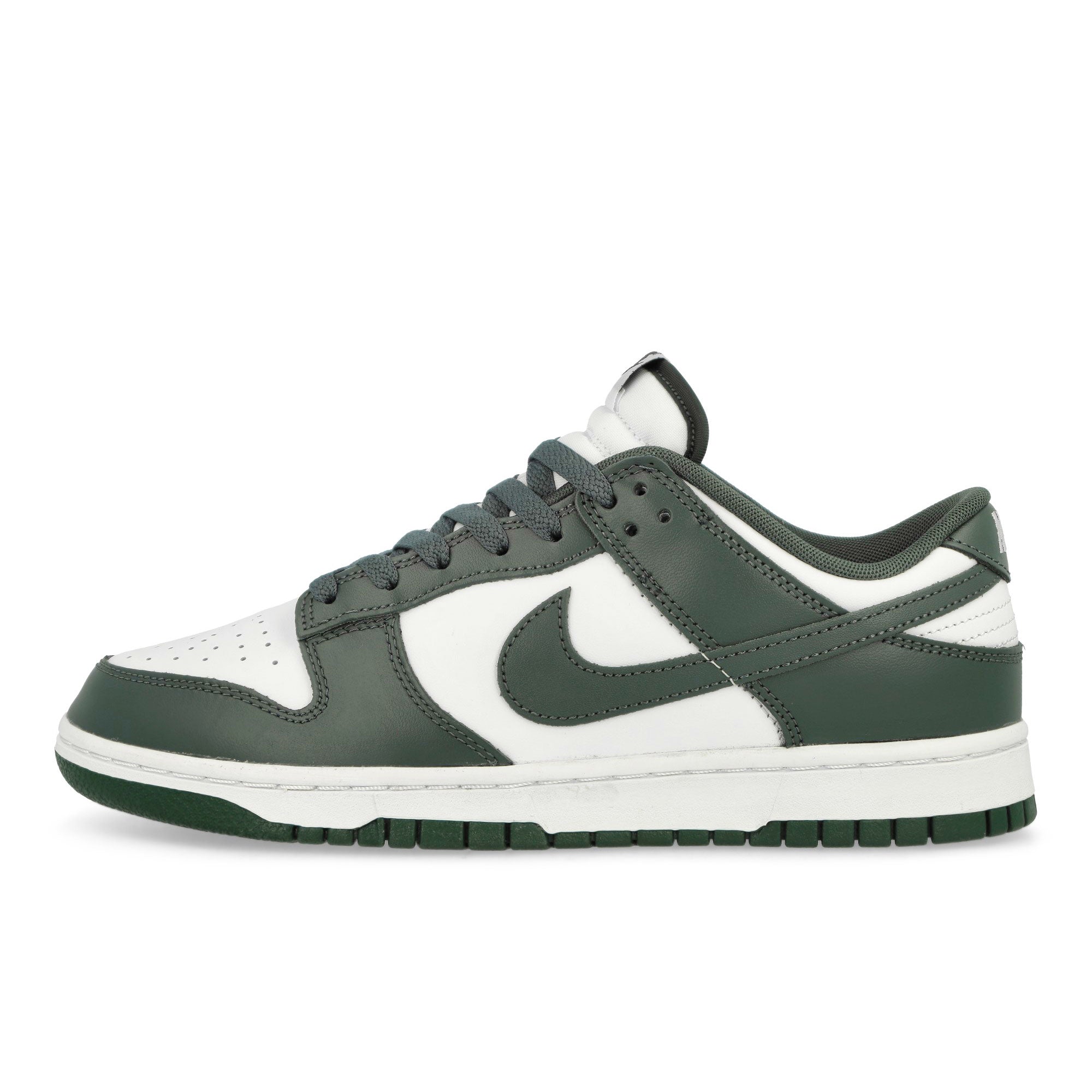 Nike<br>Dunk Low Retro