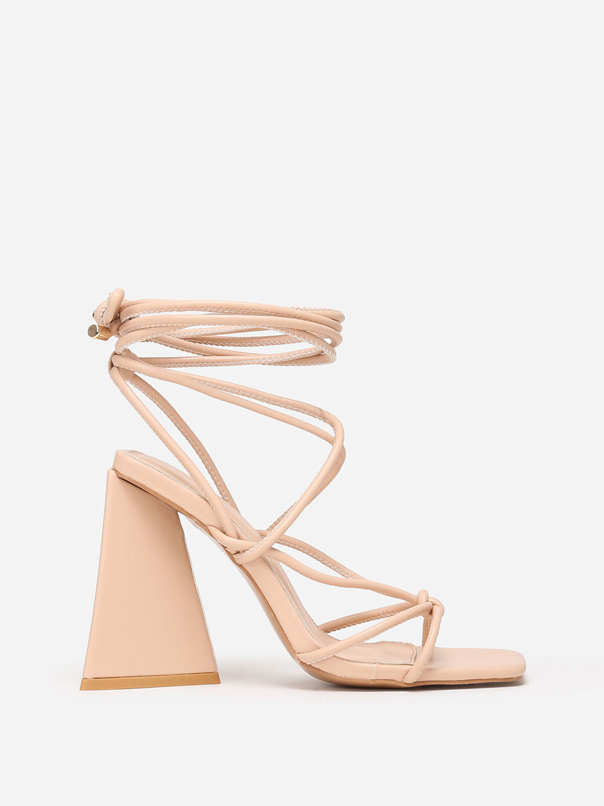 Sandales à laçage et talon triangle- Beige