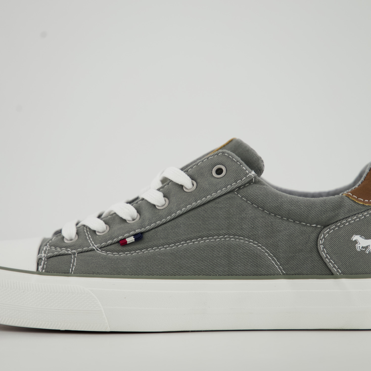 Mustang Sneaker