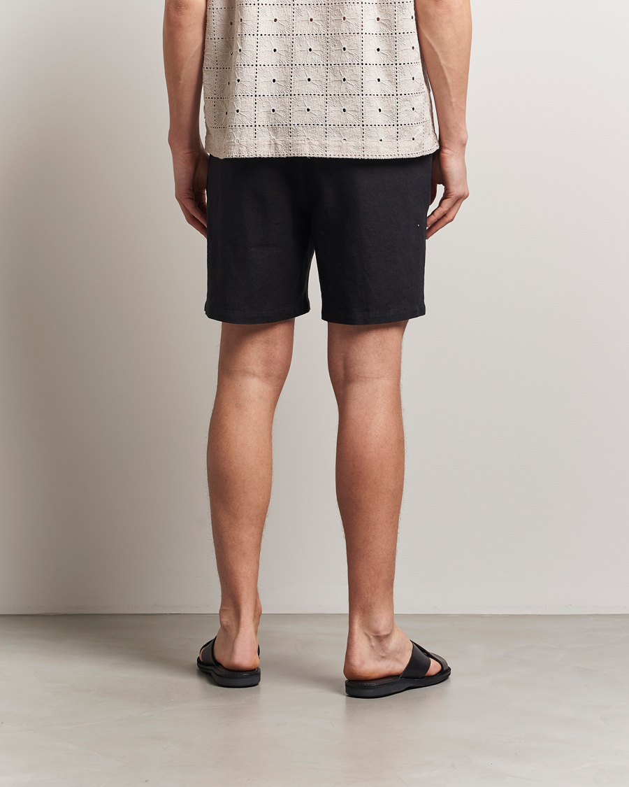 Les Deux Otto Linen Shorts Black