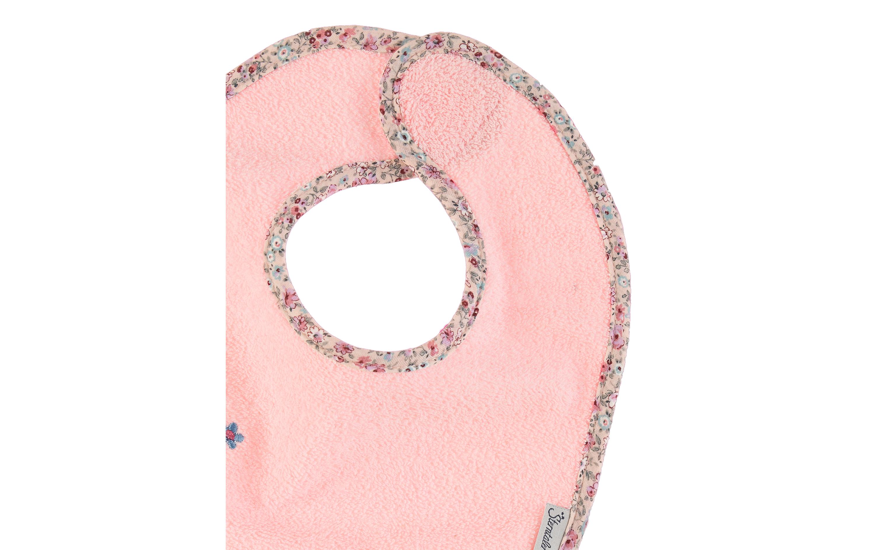 Lätzchen Ben 38 x 26 cmPraktisches Klettlätzchen mit appliziertem Stickmotiv