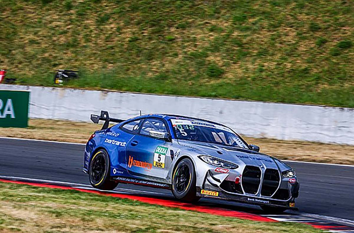 BMW M4 Racetaxi zum NLS-Rennen Nürburgring-Nordschleife