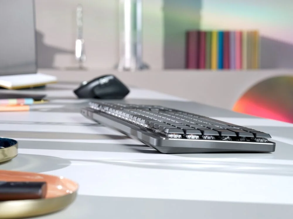 Logitech - MX Mechanical Wireless Illuminated Keyboard - Nordic - Lineair Switch