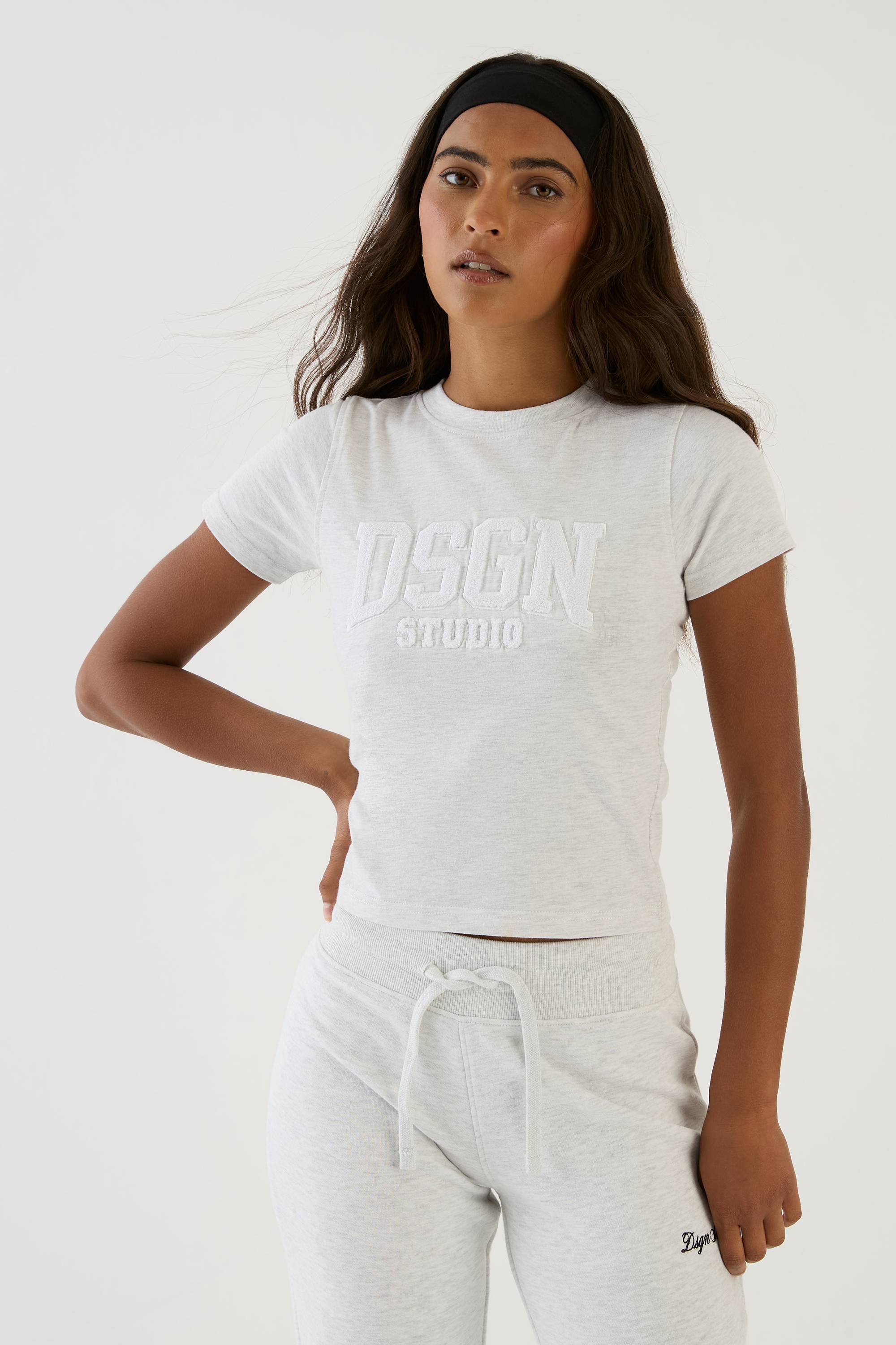 T-shirt Court Bébé Dsgn Studio Avec Appliqué En Éponge