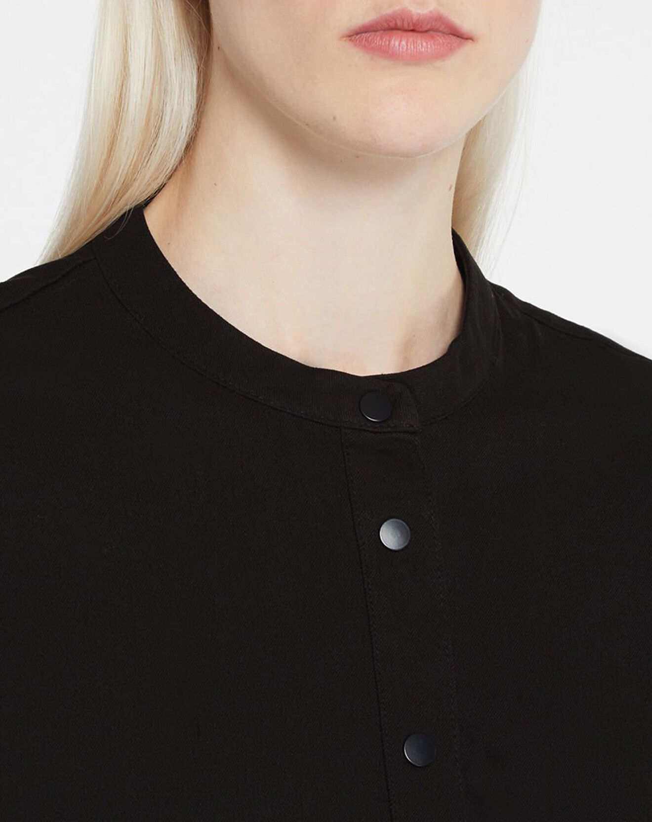 Galeries Lafayette Chemise en Coton Cachou col officier noire