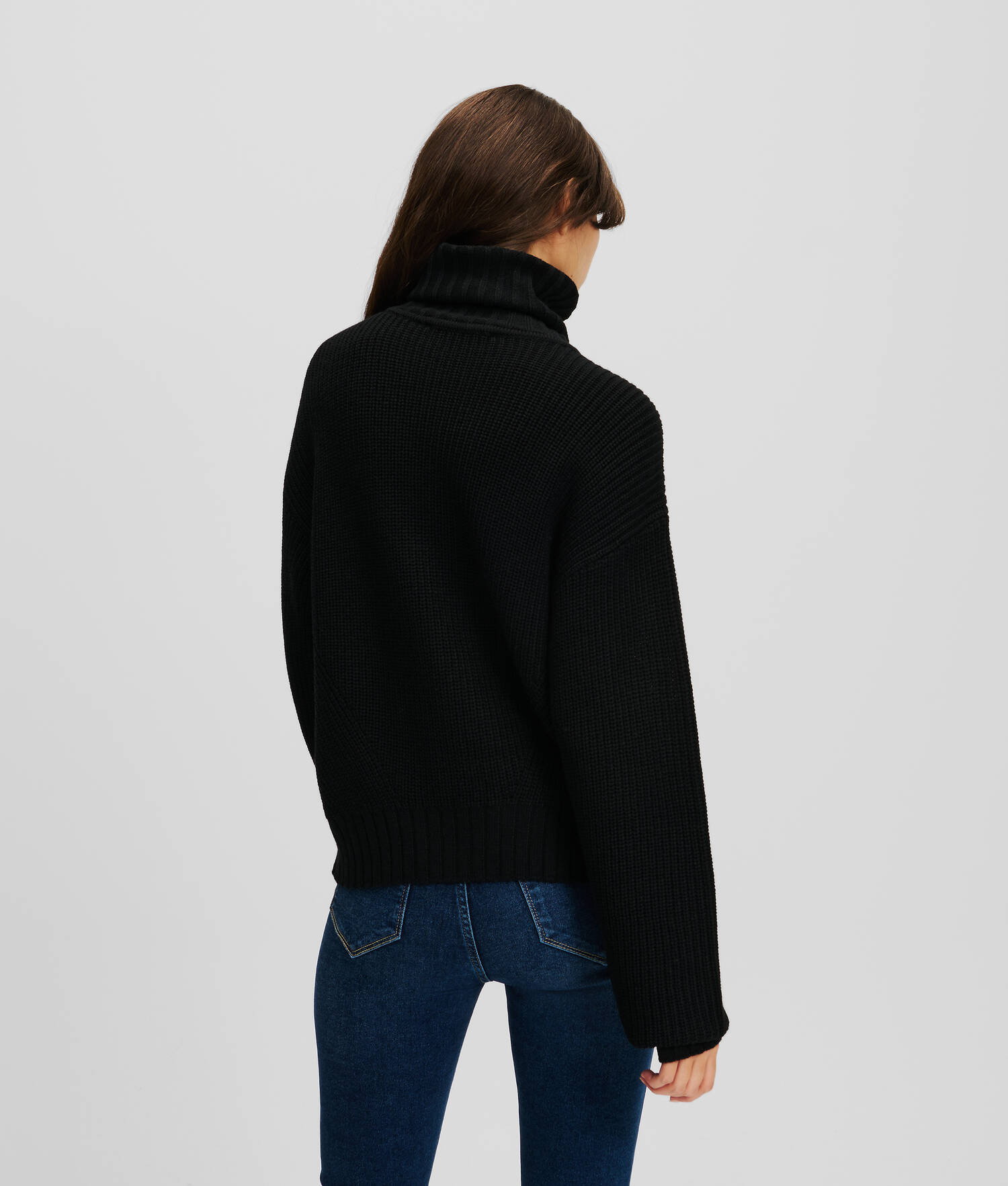 PULL À COL ROULÉ KLJ