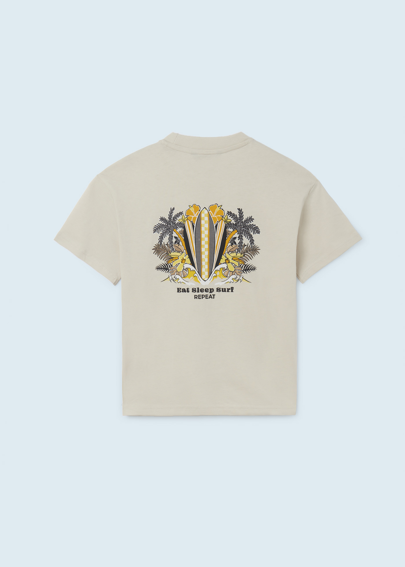 Camiseta infantil com estampa sustentável em algodão.