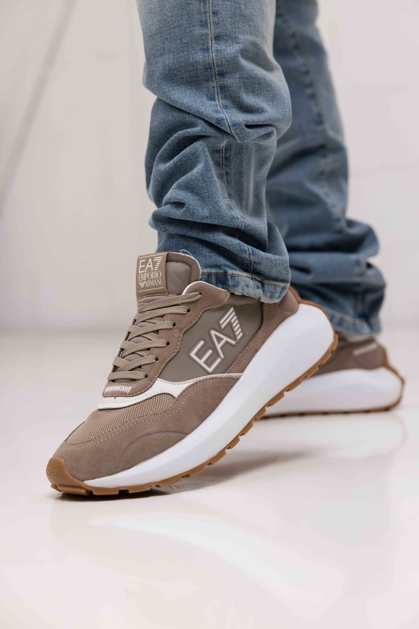Emporio Armani EA7 X8X186 Sneakers Heren Beige