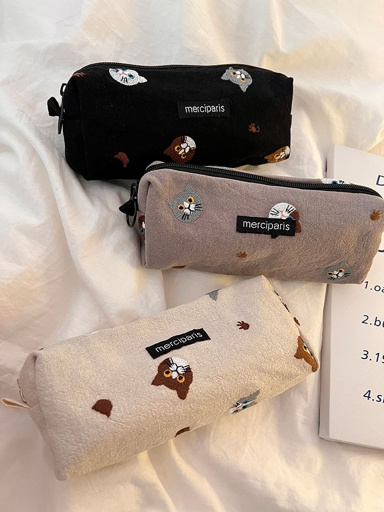 Bitabis - Etui met geborduurde kat