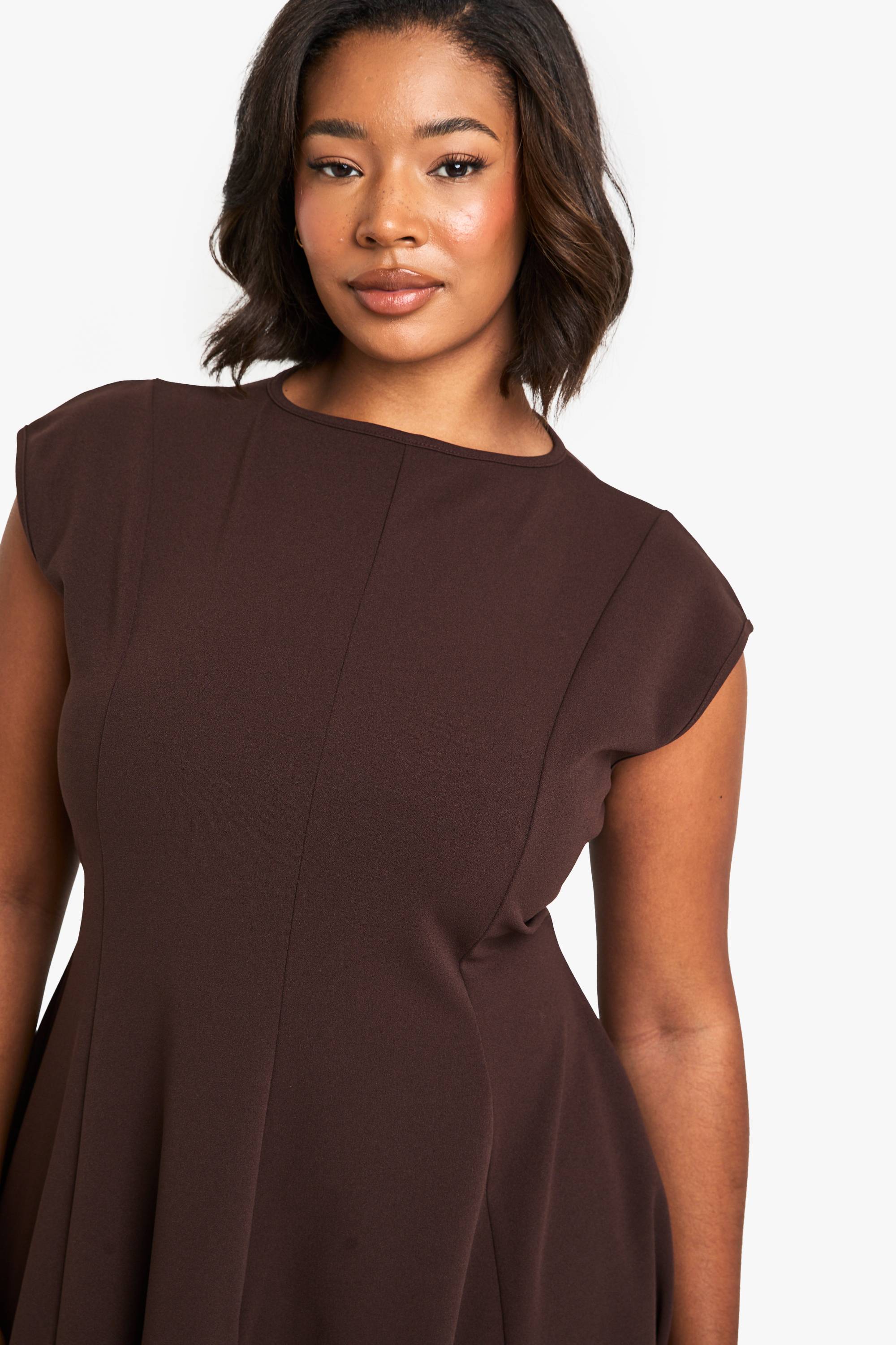 boohoo Robe patineuse à panneaux volumineuse