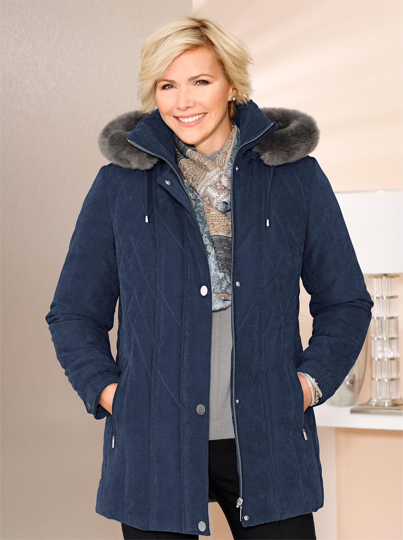 Classic Winterjacke mit Kapuze