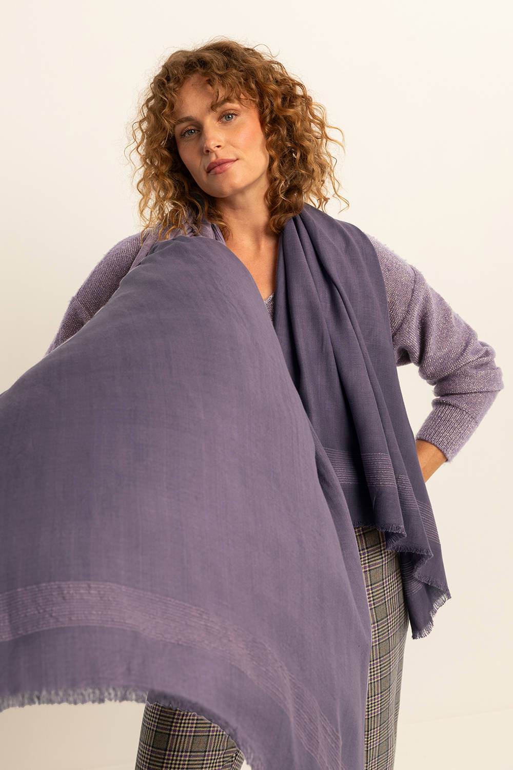 Expresso sjaal met lurex paars
