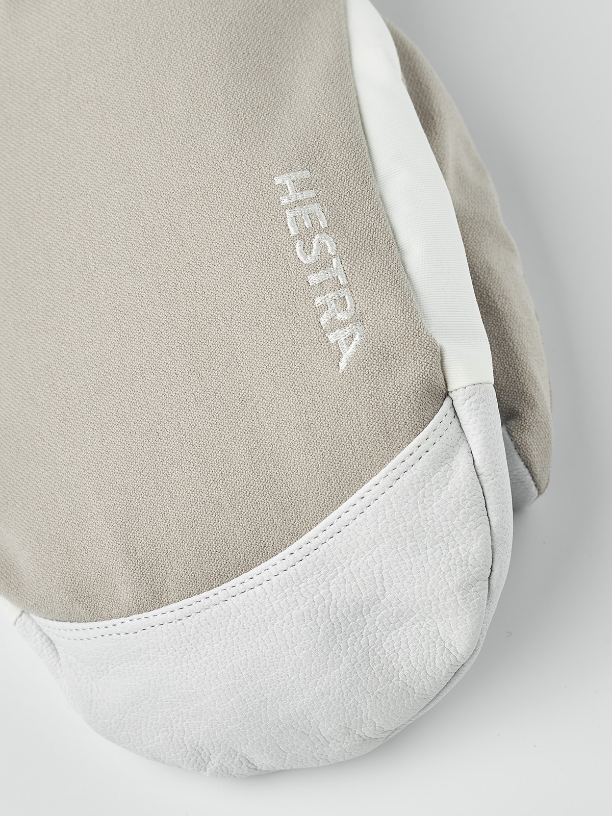 Hestra Powder Gauntlet Mitt<br>Varm og god - for de kalde dagene i bakken!