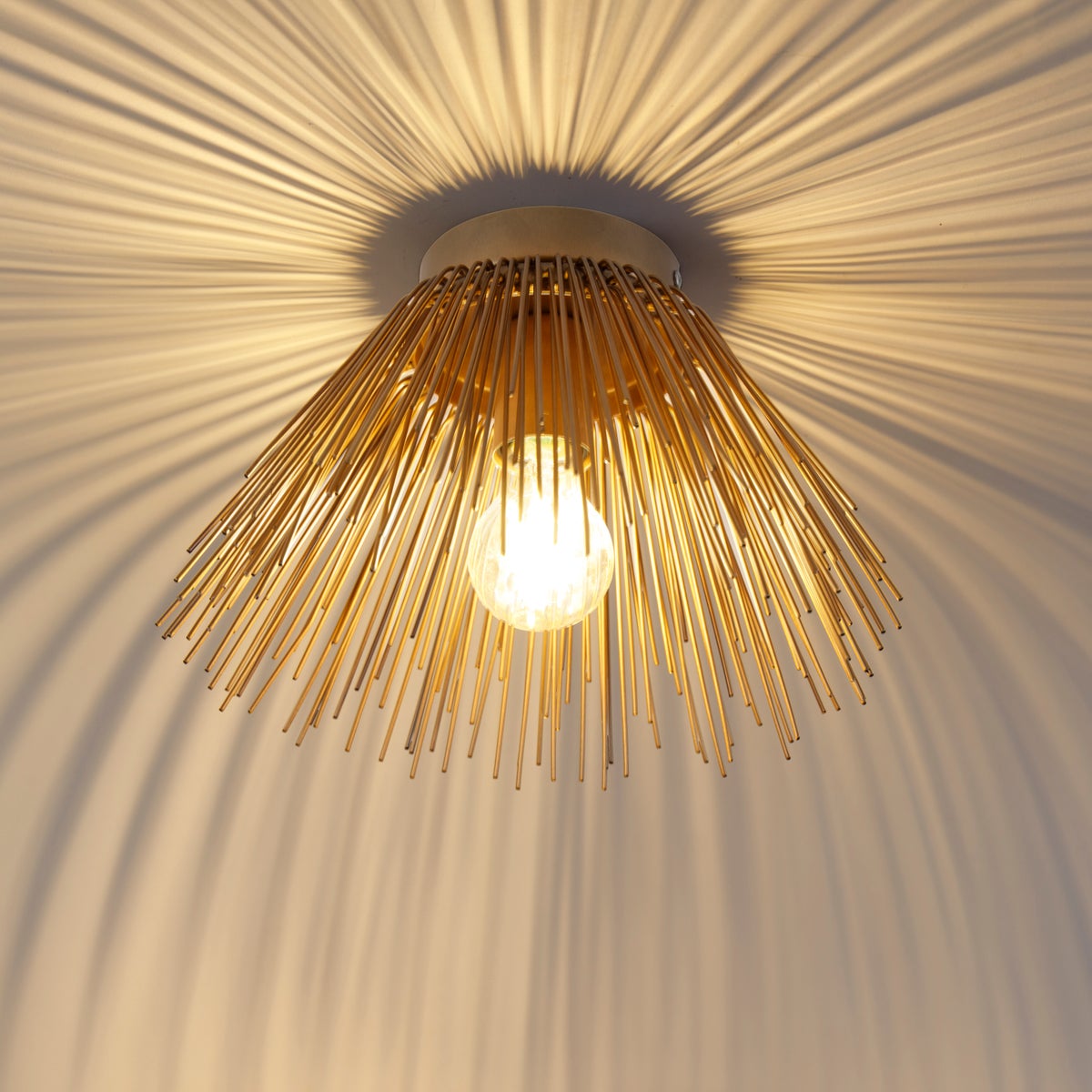 Art Deco plafondlamp, goud - bezem
