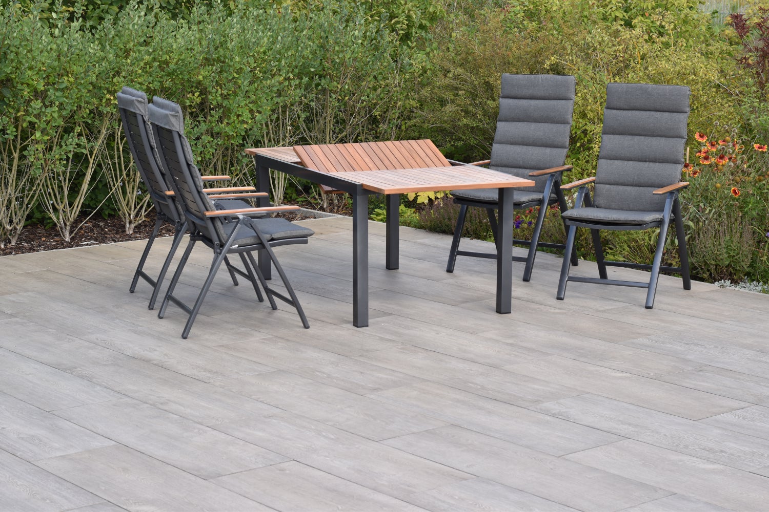 Tino's 9-delige tuinmeubelset, klapstoelen inclusief kussens, uitschuifbare tafel 150 (200) x 90 cm