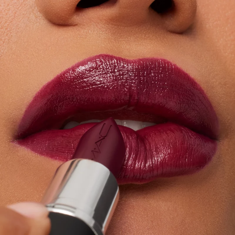 MAC Macximal Sleek Satin Lipstick 1,5 gr. - Rebel