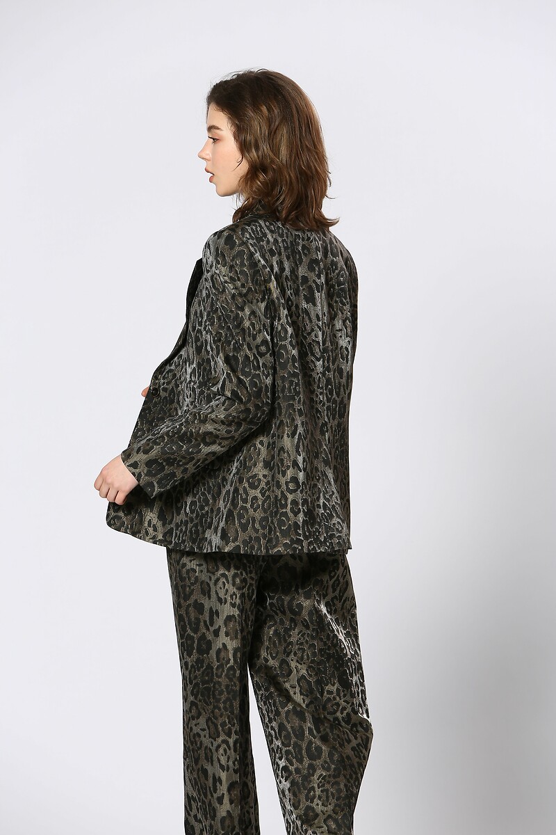 ATÉ BREVE<br>Blazer com estampa de leopardo